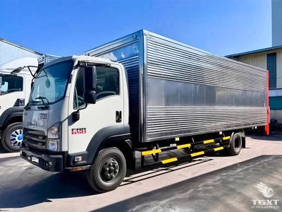 xe-tai-isuzu-frr-frr90ne5-6t-thung-kin-bung-nang-2.jpg Xe tải Isuzu FRR 6T, động cơ Euro 5, phù hợp vận chuyển hàng nội tỉnh, liên tỉnh.