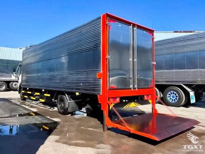 xe-tai-isuzu-frr-frr90ne5-6t-thung-kin-bung-nang-1.jpg Xe tải Isuzu FRR 6T, chuyên chở hàng nội thành và liên tỉnh, động cơ Euro 5, tiết kiệm nhiên liệu.