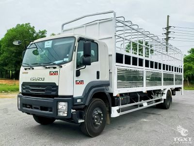 Xe tải Isuzu FVR34UE5 7 tấn chuyên chở mô tô, thiết kế tối ưu, động cơ Euro 5, cabin tiện nghi, phù hợp vận chuyển xe máy chuyên nghiệp tại Việt Nam.