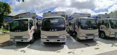 cong-dong-tai-xe-1.jpg Hình ảnh cộng đồng tài xế xe tải Việt Nam, biểu tượng của ngành logistics, thể hiện sự kết nối và chia sẻ trong nghề nghiệp.