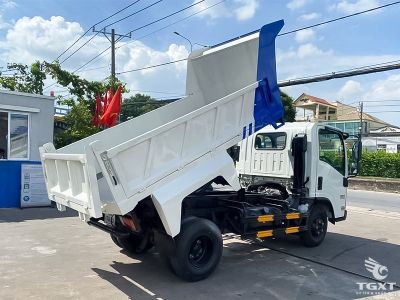 xe-ben-isuzu-qkr-qkr77fe5-1t9-2-5-khoi-4.jpg Xe tải ben Isuzu QKR QLR77FE5 1.9 Tấn, 2.5 Khối, động cơ Euro 5, nhỏ gọn, vận chuyển vật liệu xây dựng và nông sản hiệu quả.
