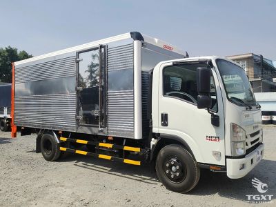 xe-tai-isuzu-npr-npr85ke5a-2t5-thung-kin-bung-nang-2.jpg Xe tải Isuzu NPR NPR85KE5A 2.5 tấn, mạnh mẽ, tiết kiệm nhiên liệu, phù hợp vận chuyển đa dạng.