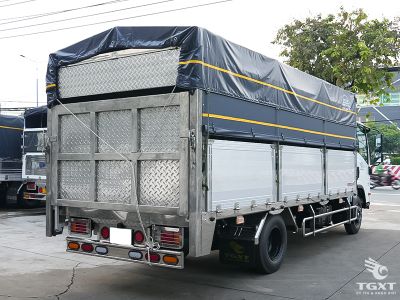 xe-tai-isuzu-npr-npr85ke5a-2t5-thung-bat-bung-nang-3.jpg Xe tải Isuzu NPR NPR85KE5A 2.5 tấn, thùng bửng nâng linh hoạt, thiết kế bền bỉ, phù hợp vận chuyển đa dạng.