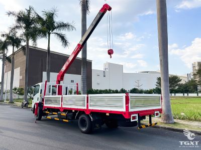 xe-tai-isuzu-frr-frr90ne5-4t2-gan-cau-unic-urv346-2.jpg Xe cẩu Isuzu FRR90NE5 4.2 Tấn, gắn cẩu Unic Nhật, nâng hạ hiệu quả, phù hợp xây dựng và logistics.