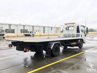 Xe cứu hộ giao thông Isuzu NPR NPR85KE5 2.5 Tấn, xe tải vận chuyển chuyên nghiệp, động cơ mạnh mẽ, tiết kiệm nhiên liệu, tiêu chuẩn Euro 5 phù hợp đa dạng nhiệm vụ.