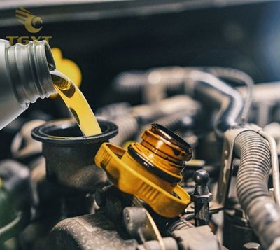 tieu-chuan-nhot-1.jpg Xe tải với động cơ hoạt động ổn định, sử dụng dầu nhớt tiêu chuẩn API, SAE, ACEA.