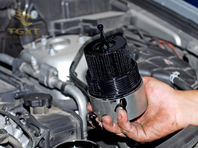 loc-tai-su-dung-1.jpg Hình ảnh hướng dẫn vệ sinh lọc dầu tái sử dụng cho xe tải, thân thiện với môi trường, giúp tiết kiệm chi phí và nâng cao hiệu suất xe.