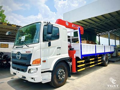 xe-tai-hino-fg8jp8a-6t8-gan-cau-unic-urv555-euro-5-1.jpg Xe tải Hino FG8JP8A 6.8T gắn cẩu Unic URV555, tiêu chuẩn khí thải Euro 5, vận chuyển hàng hóa và nâng hạ chuyên nghiệp.