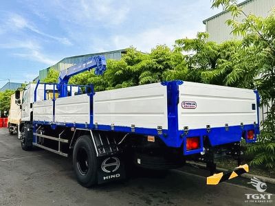 xe-tai-hino-fg8jp8a-7t5-gan-cau-tadano-tm-ze304mh-euro-5-2.jpg Xe tải Hino FG8JP8A 7.5 Tấn với cần cẩu Tadano TM-ZE304MH, động cơ Euro 5, bền bỉ, tiết kiệm nhiên liệu, phù hợp vận chuyển hàng nặng.