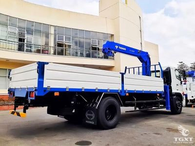 Xe tải Hino FG8JP8A 6.2 tấn, gắn cẩu Tadano TM-ZT503H, động cơ Euro 5, phù hợp vận chuyển hàng hóa và xây dựng hiệu quả.