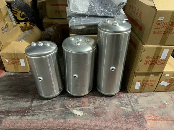 Xe tải với bình hơi hệ thống khí nén hiện đại