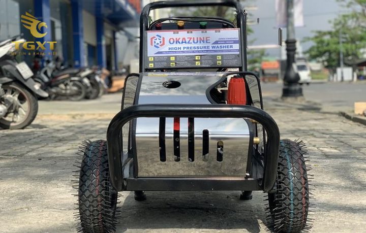 Xe tải chất lượng cao, bền bỉ trong ngành công nghiệp ô tô.