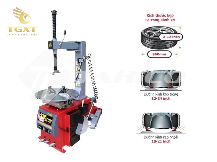 Hình ảnh máy ra vào lốp ô tô chuyên nghiệp, thiết bị khí nén hiện đại trong gara sửa chữa ô tô.