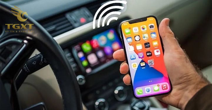 Hình ảnh kết nối Bluetooth với màn hình ô tô, hình minh họa cho xe tải hiện đại.
