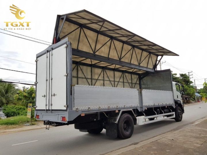 Thông tin quy định kích thước thùng xe tải mới nhất theo QCVN 09:2024/BGTVT, giúp doanh nghiệp vận tải tuân thủ luật an toàn giao thông.
