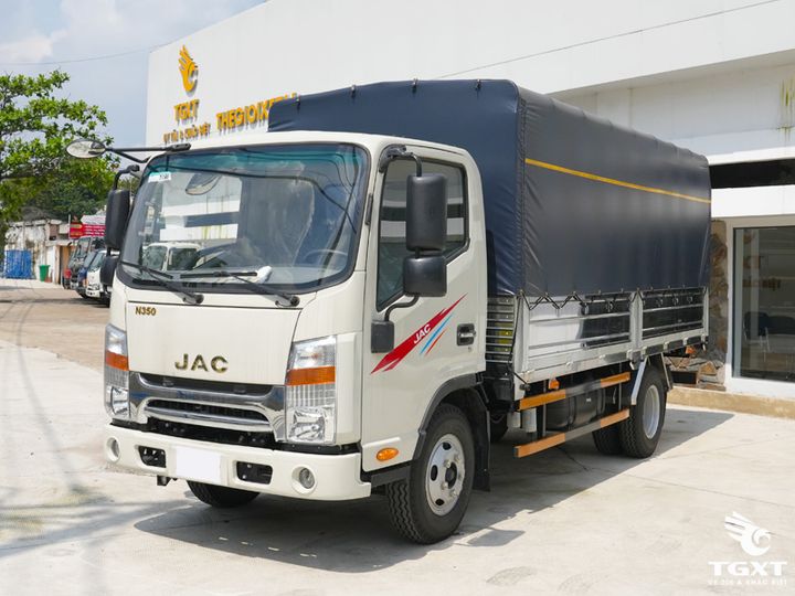 Xe tải JAC N350 Plus E5 3.5T, tiêu chuẩn khí thải Euro 5, động cơ 155HP, tiết kiệm nhiên liệu, phù hợp vận chuyển doanh nghiệp, giá cạnh tranh.