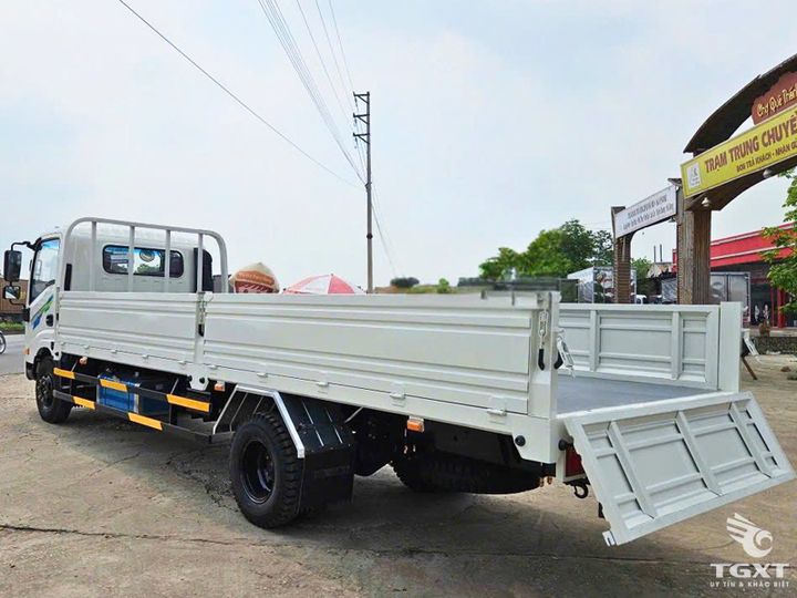 Xe tải Teraco Tera 345SL E5 3.5 Tấn, thùng lửng dài 6.2m, mạnh mẽ, tiết kiệm nhiên liệu, phù hợp logistics, khí thải Euro 5.
