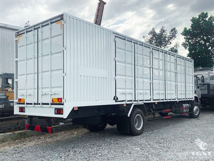 Xe tải ChengLong LZ5185XXYM3ABT M3 200HP, tải trọng 6.8t, thùng pallet dài 9.9m, động cơ mạnh mẽ, tiết kiệm nhiên liệu, phù hợp vận chuyển đa dạng mọi địa hình.