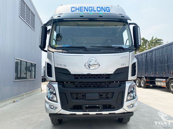 Xe tải ChengLong LZ1250H5CBT 14.5 tấn, động cơ 260HP, cabin tiện nghi cho vận chuyển hiệu quả.