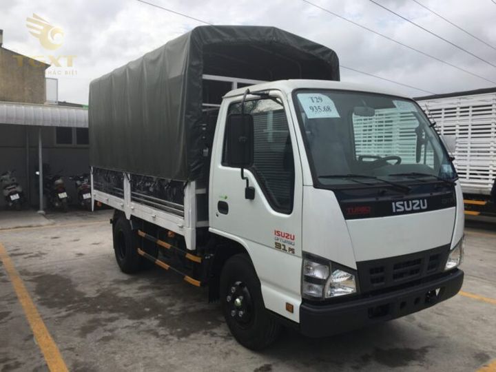 Xe tải 2 tấn kích thước 4.2m x 1.8m x 1.8m, phù hợp vận chuyển nội thành và liên tỉnh tại Việt Nam, từ các hãng Hyundai, Isuzu, Fuso.