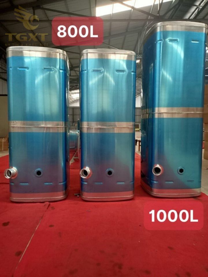 Hình ảnh bình dầu xe tải với dung tích khác nhau phù hợp cho các loại xe trung bình và lớn.