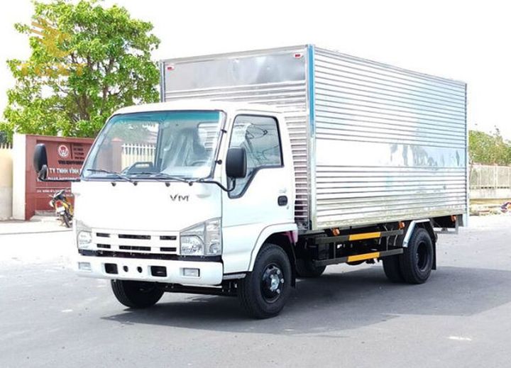 Hình ảnh xe tải với chú thích về các thuật ngữ tiếng Anh phù hợp cho ngành vận tải.